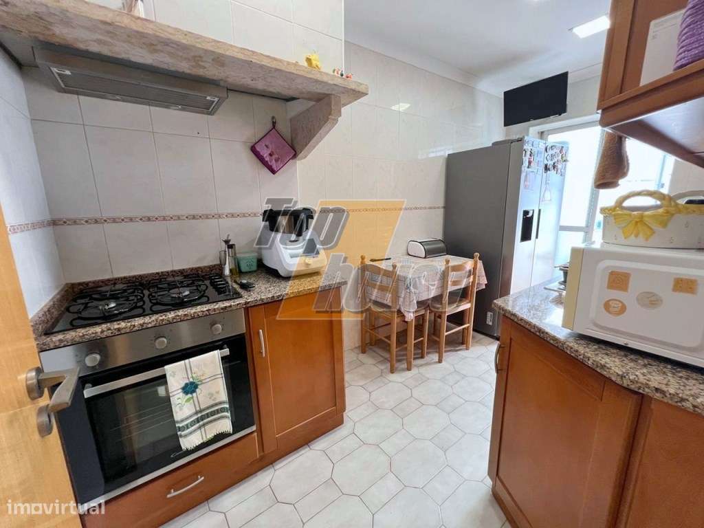 APARTAMENTO T2 + APROVEITAMENTO DE SÓTÃO | TOTALMENTE REMODELADO-5