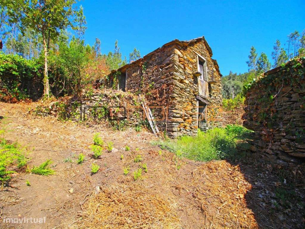 Quinta Isolada com Margem de Rio e Potencial de Eco-Retiro - Arouca-23