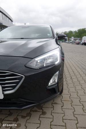 Ford Focus 1.5 EcoBoost Trend Edition Business - 32