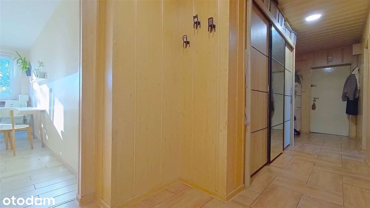 Duże dwupokojowe mieszkanie w ustronnym miejscu!-12