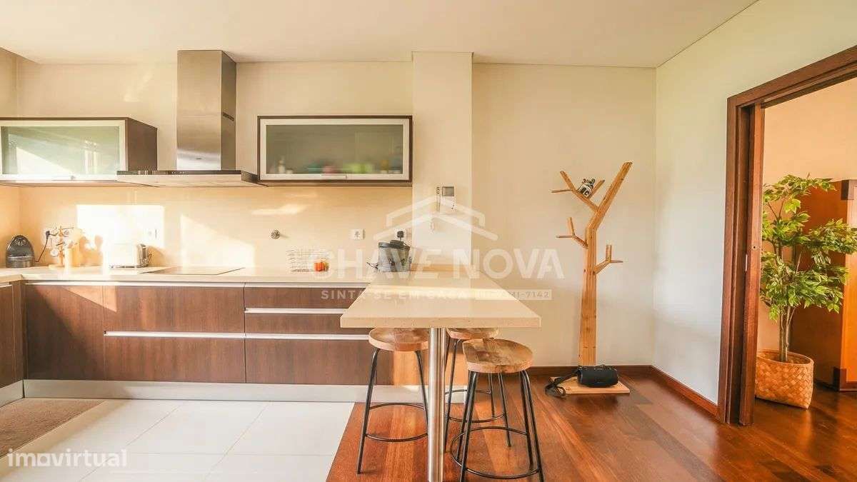 Moradia Geminada V3 c/ Garagem Box em Oliveira do Douro - Grande imagem: 4/33