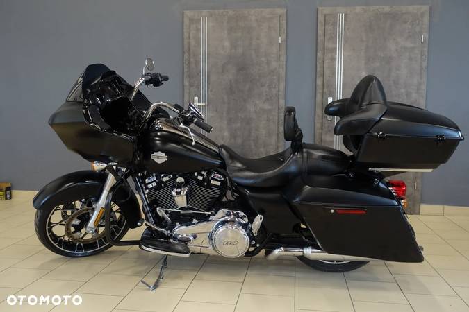 Harley-Davidson Touring Road Glide - 5