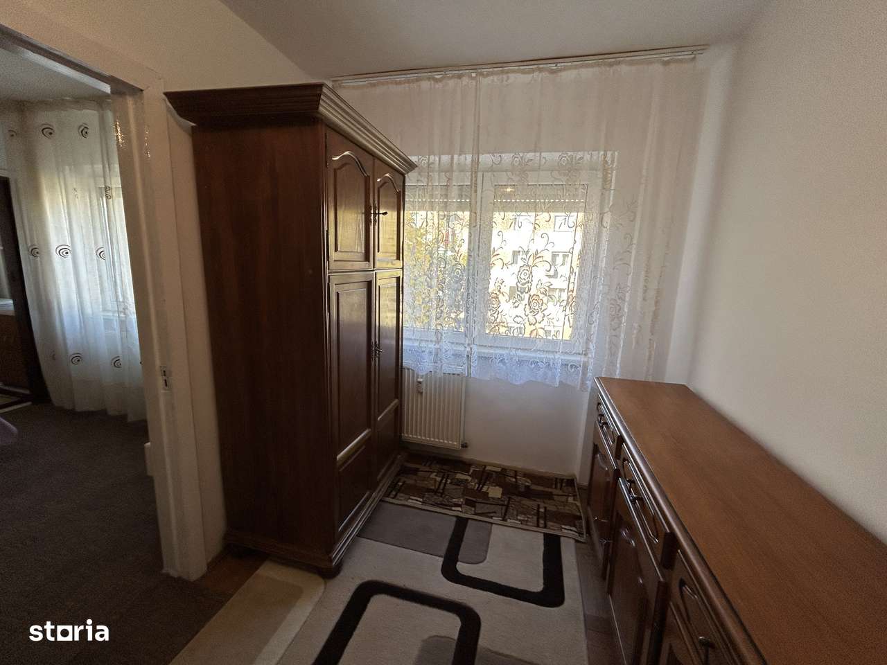 Vand apart.2 cam. in Gradiste,A.Romantei,et.3/4,renovat-8