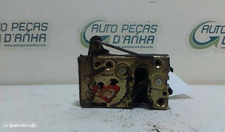 Fecho Da Porta Frente Dto Peugeot 205 Ii (20A/C) - 1