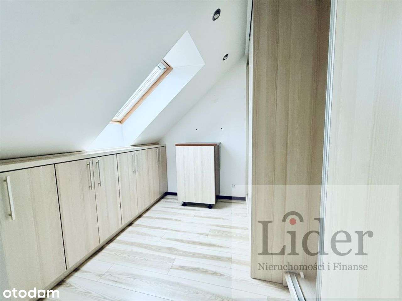 Różyckiego centrum miasta 64,43 m² + 30 M poddasza-14