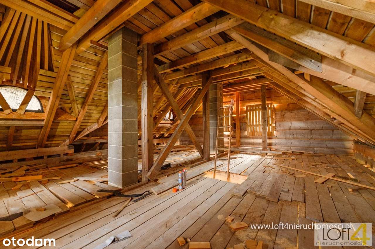 Nietuzinkowy dom z bali.-6