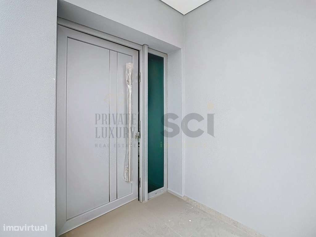 Moradia T3 com Logradouro e Churrasqueira em Pinhal General-8