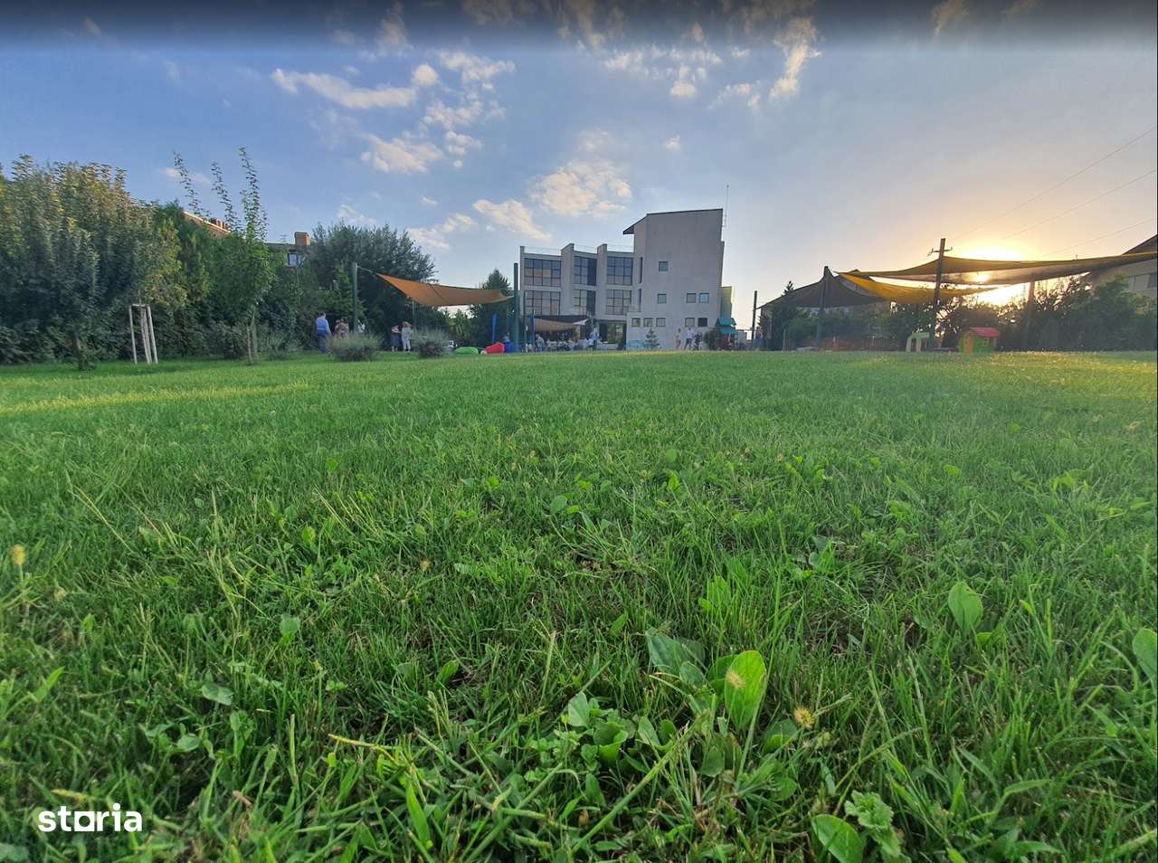 Cladire P+2 complet amenajata pentru grădiniță + Spatiu verde 3000mp - Imagine principală: 4/10