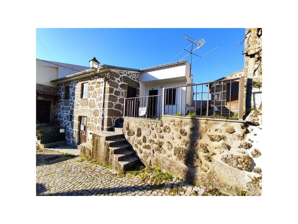 Casa com 2 quartos à venda em São Gião