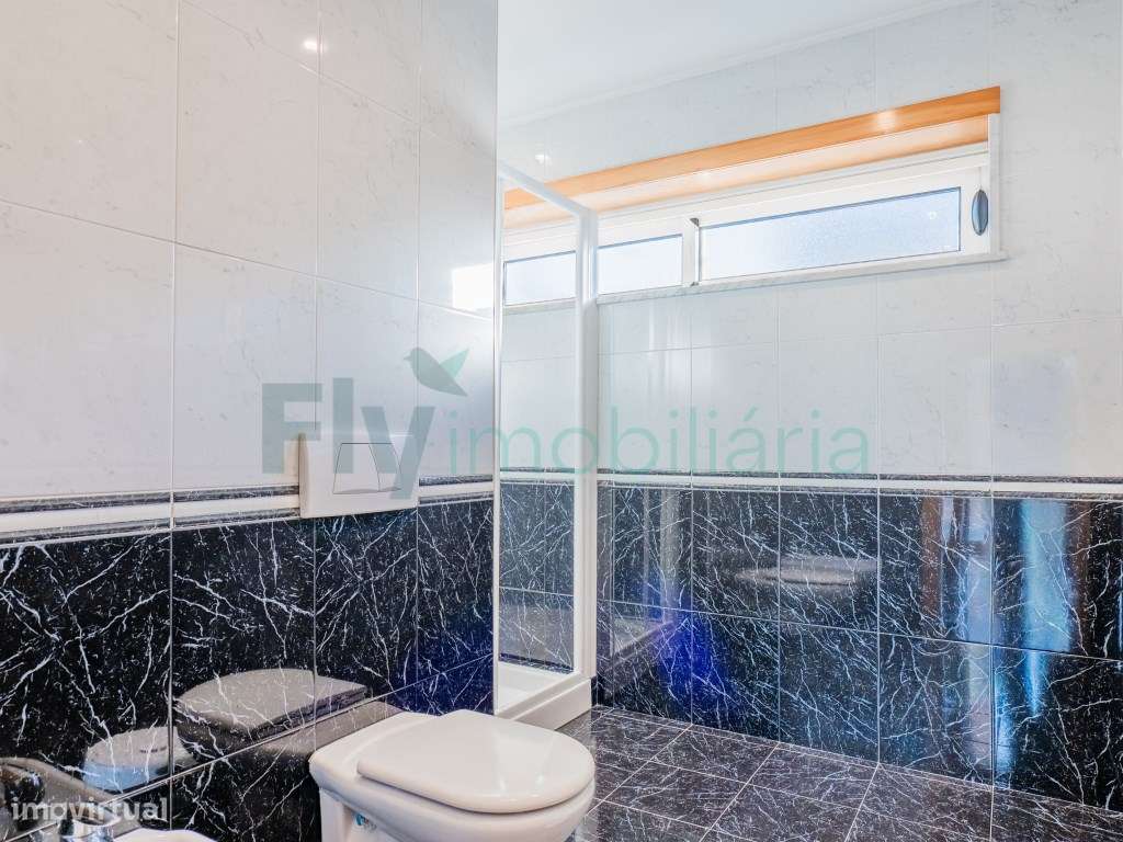 Moradia T3 em Fermentões com Piscina e Zona de Churrasqueira-33