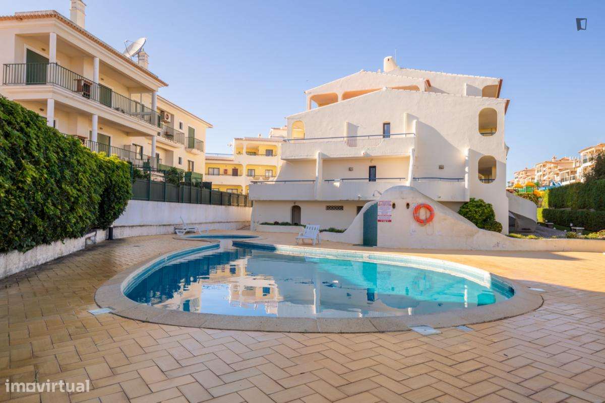 Apartamento com 2 quartos - localizado em Faro - Grande imagem: 5/10
