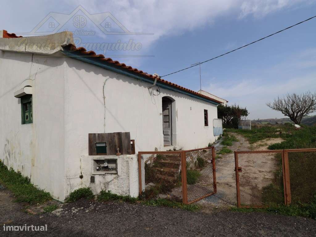 Moradia T3 com garagem e terreno 4120m2 - Grande imagem: 5/57