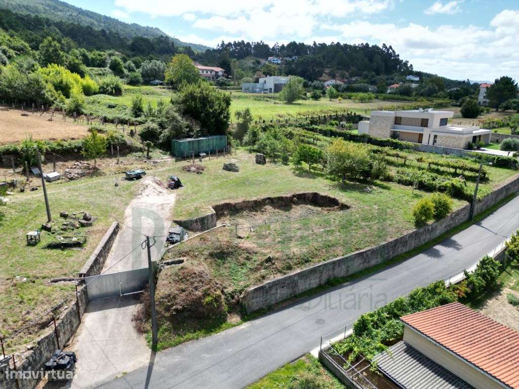 Terreno para construção de moradia - Grande imagem: 2/7