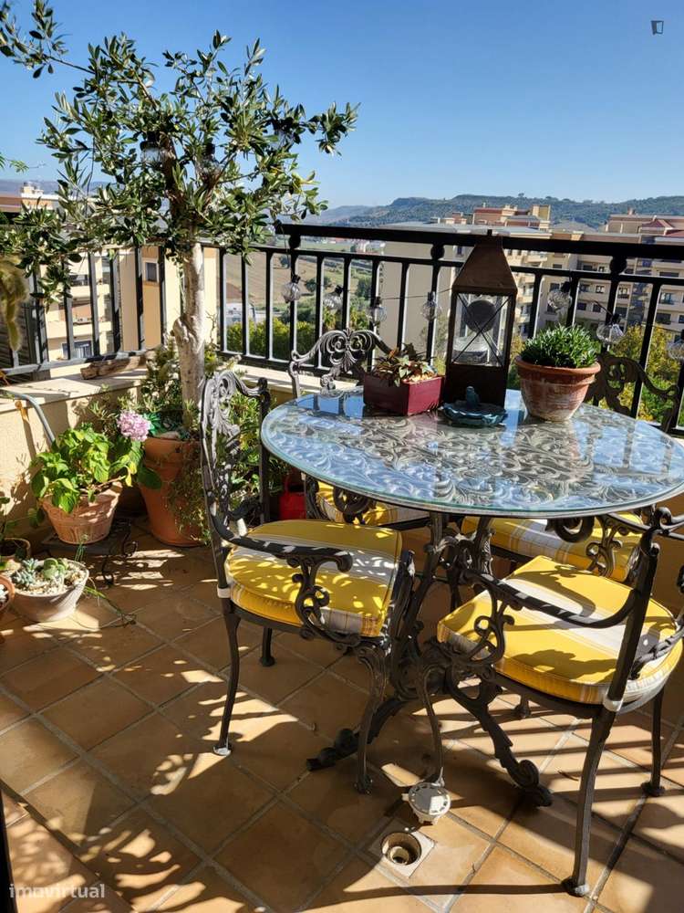 Quarto - localizado em Lisbon - Grande imagem: 5/7