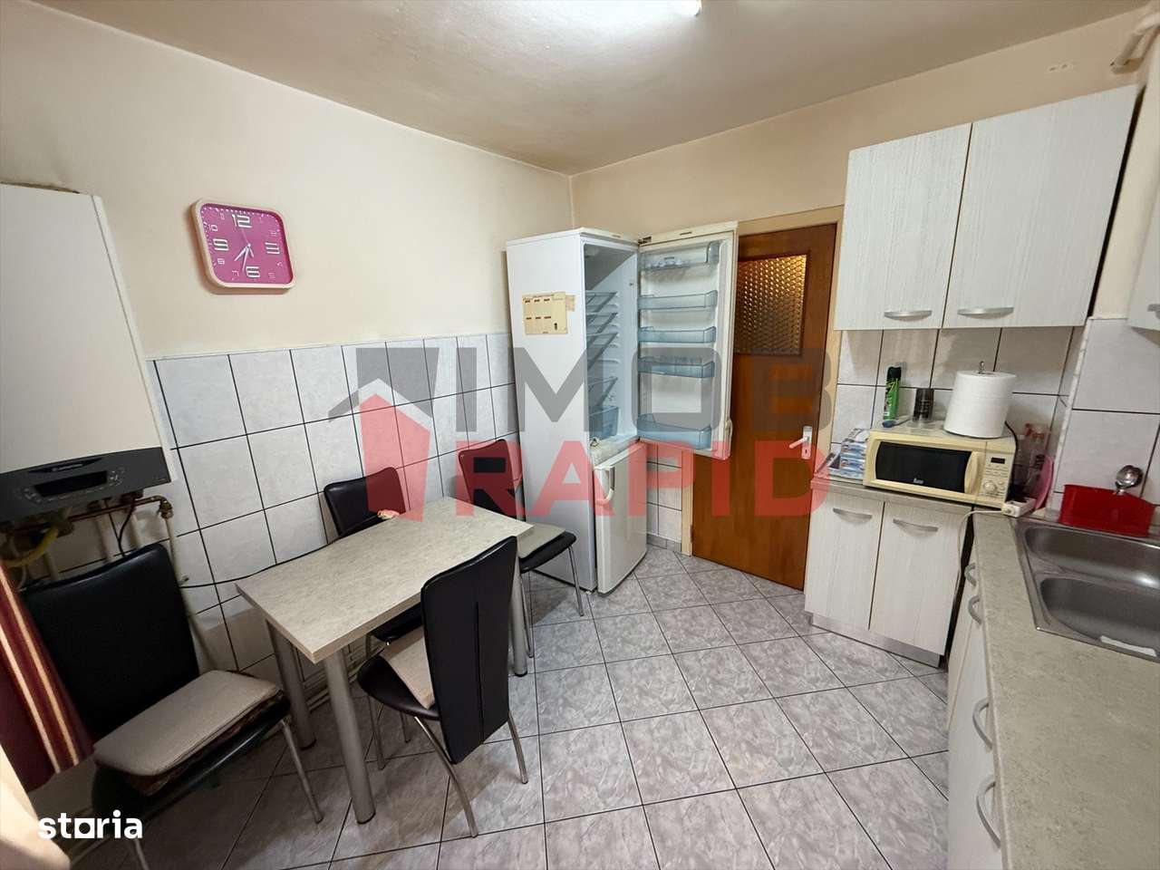 Apartament cu 3 camere, Zona Han-7