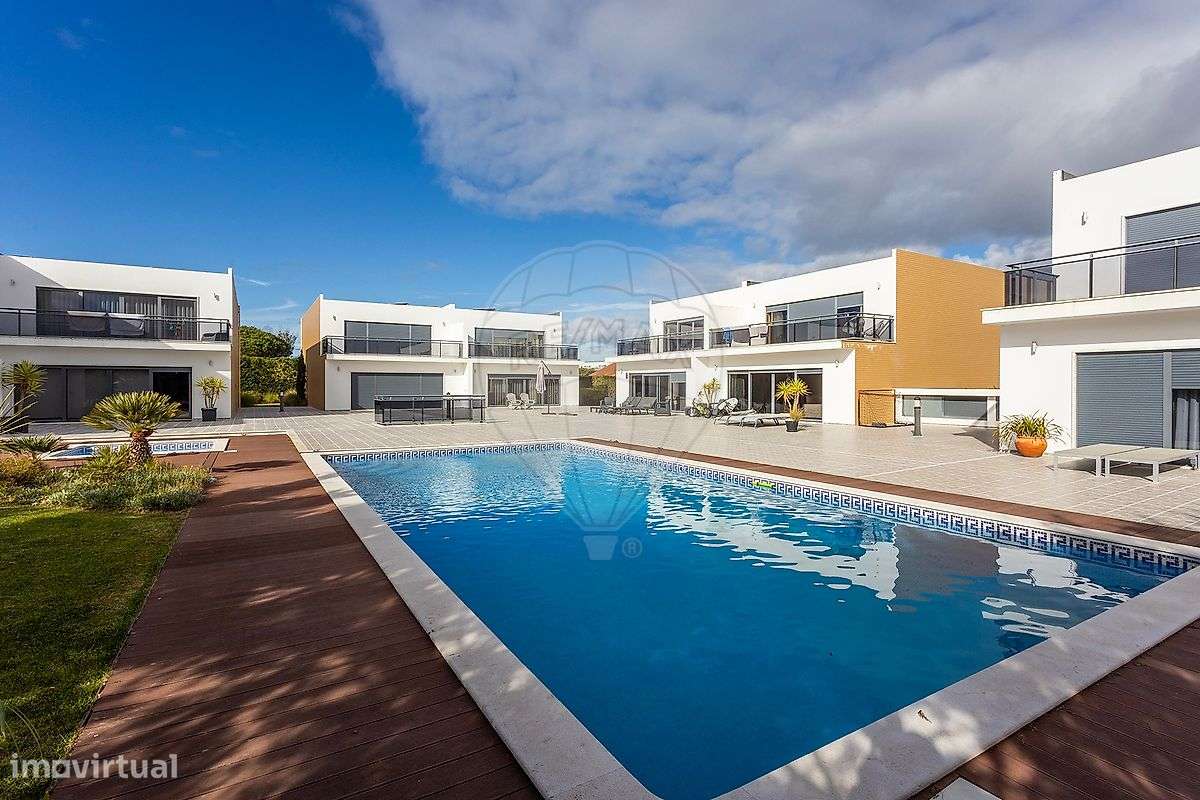 Moradia T4 para venda-39