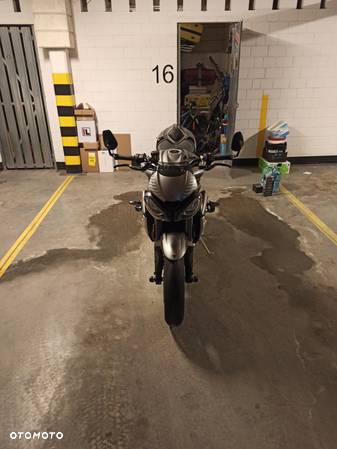 Triumph Street Triple - 6