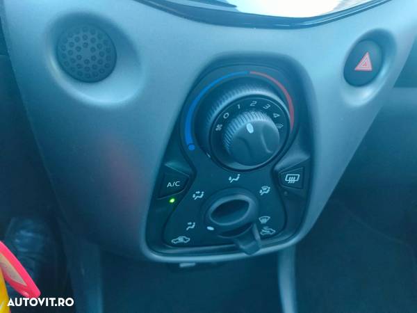 Toyota Aygo 1.0 VVY-I 5 usi X-voice - 18