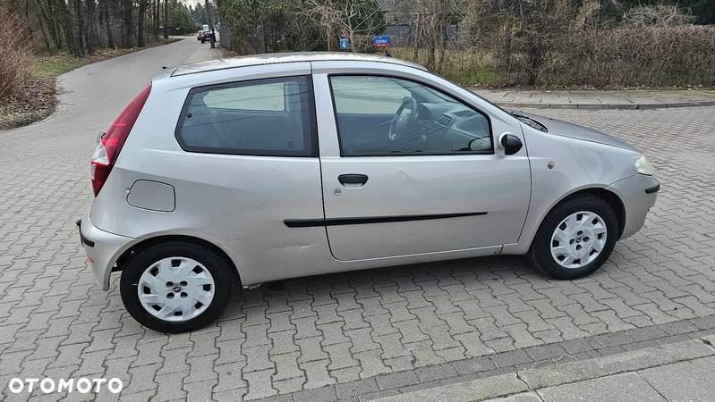 Fiat Punto 1.2 8V Dynamic - 31