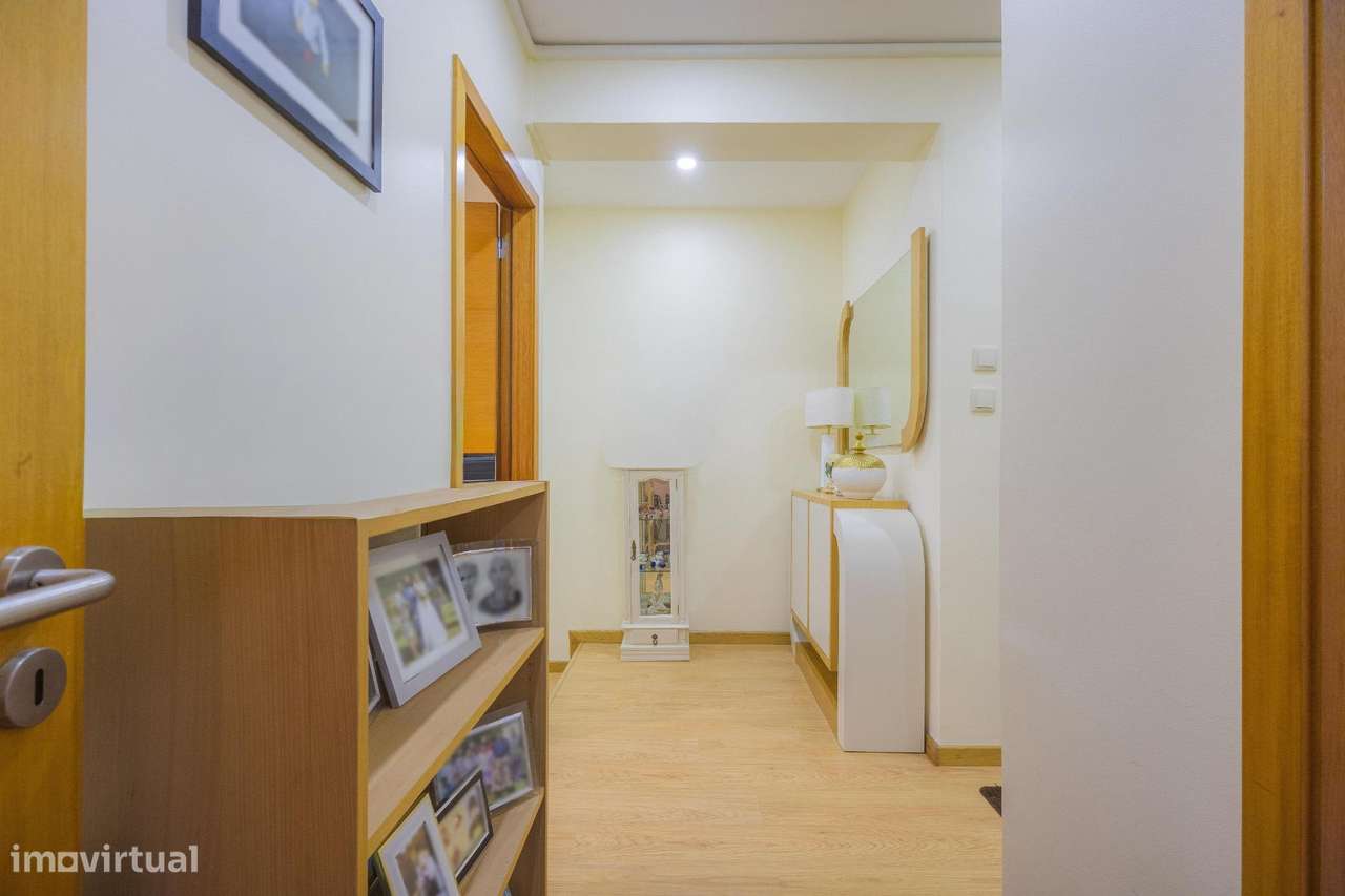 Andar Moradia T3 – Rés do Chão Totalmente Remodelado-18