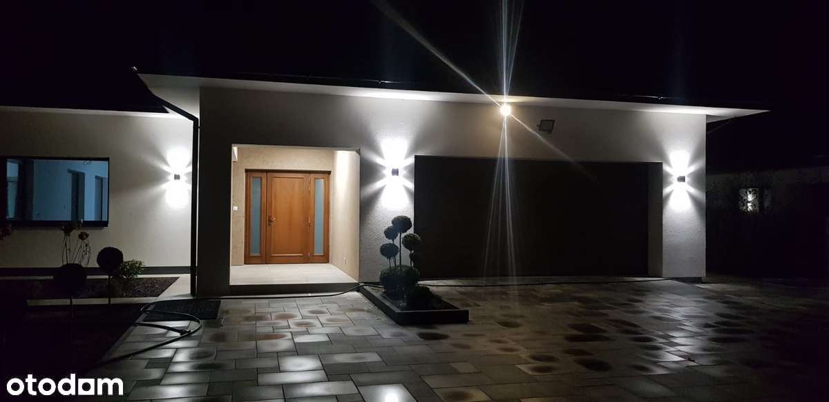 Nowoczesny, parterowy dom z pięknym ogrodem!-3