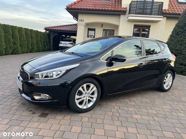 Kia Ceed 1.6 GDI Platinum Edition - 5