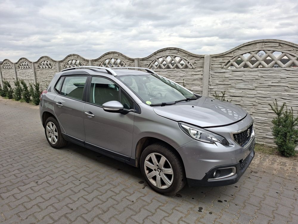 Peugeot 2008 I BlueHDi 100 STOP & START Style 2018