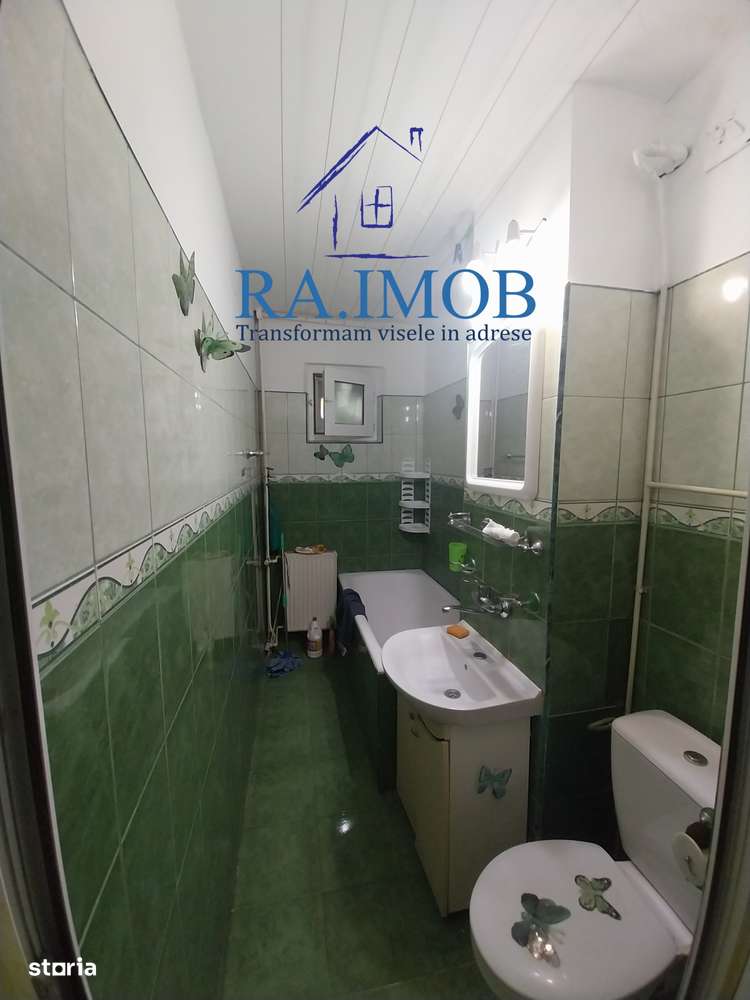 Apartament 3 camere, et 1/4, Malu Rosu - 63000 euro negociabil - Imagine principală: 5/12