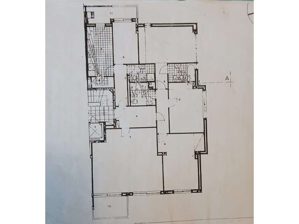 T4 convertido em amplo T3 | 153 m² | Pinheiro Manso - Porto - Grande imagem: 5/5