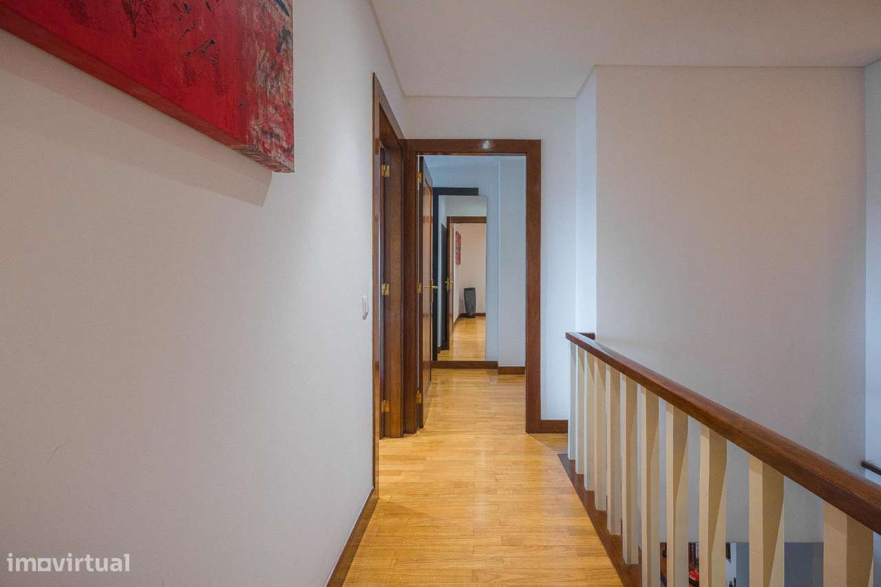 Apartamento Duplex Remodelado – Rotunda do Lavrador, Maia-27