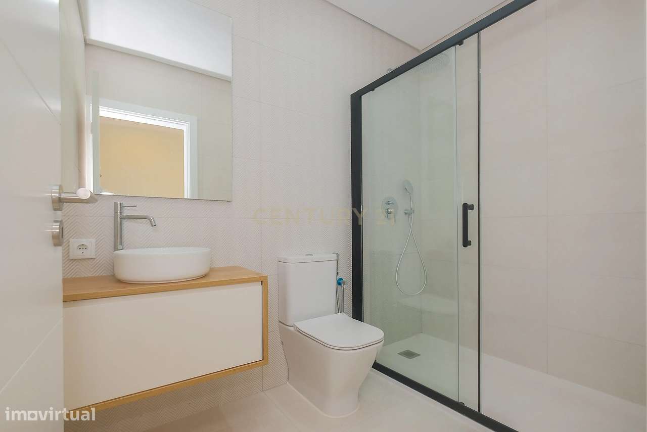 Moradia T5 com piscina, jardim, vista mar e Serra de Sintra | Murches,-13