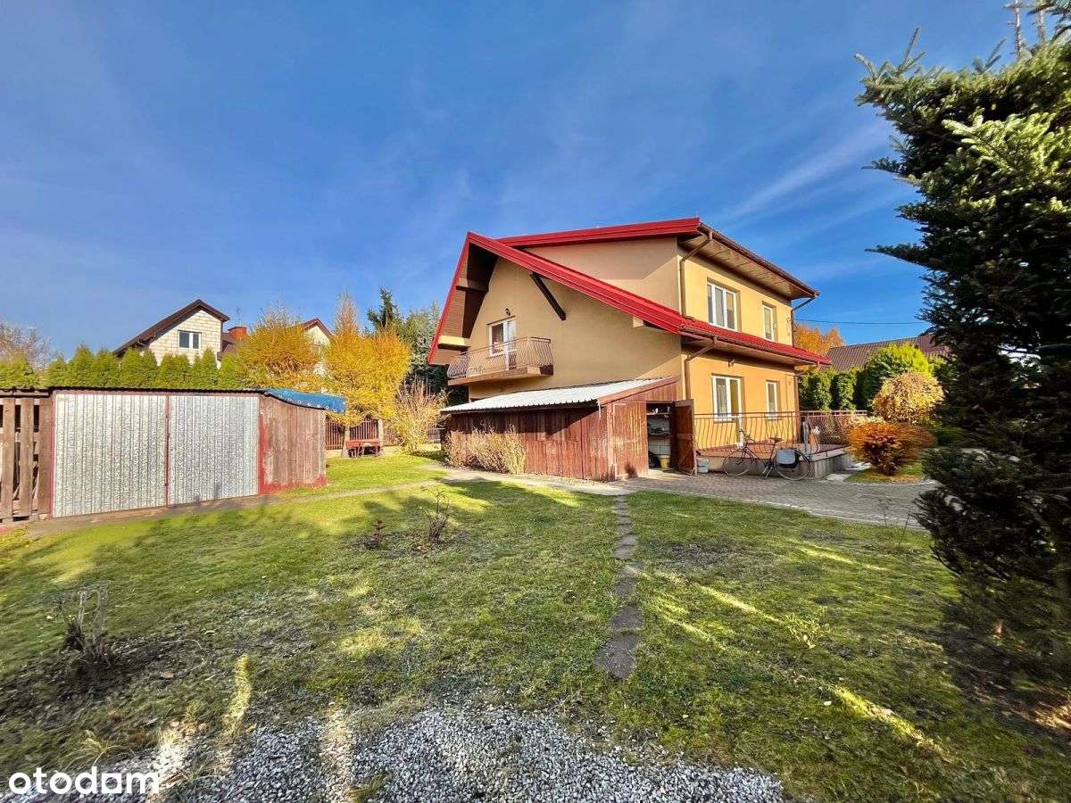 Dom 6 pokoi działka 852 m², ogród, garaże, taras-12