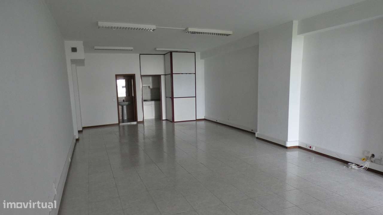 LOJA/ESCRITÓRIO 67,5M2 VILA NOVA DA TELHA - Grande imagem: 3/12