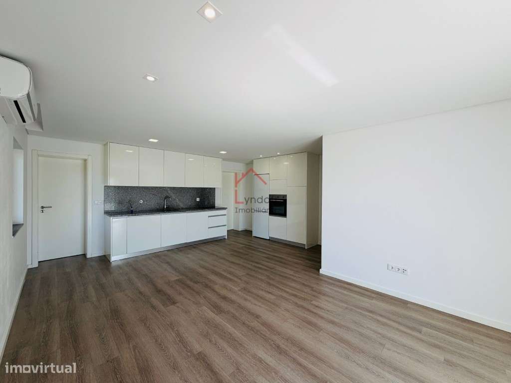 T1+1 Ronfe Guimarães - Grande imagem: 2/19