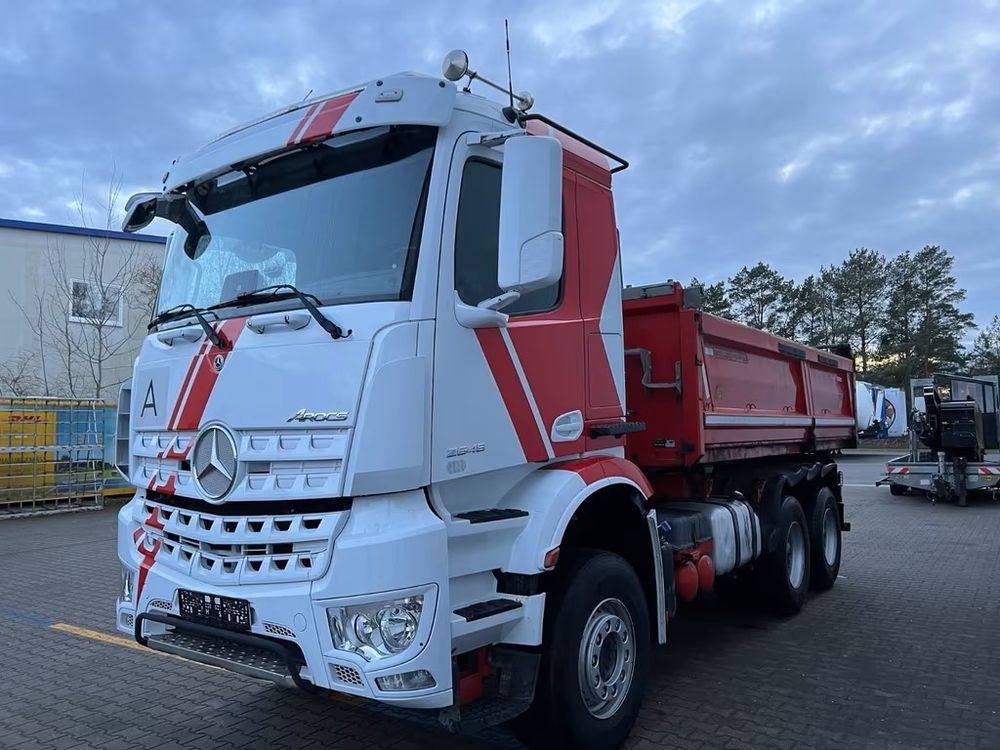 Mercedes-Benz Arocs 2020