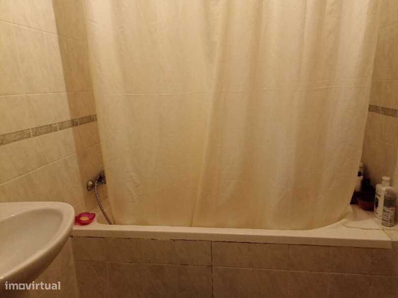 MoradiaT3 junto a Rio Maior-6