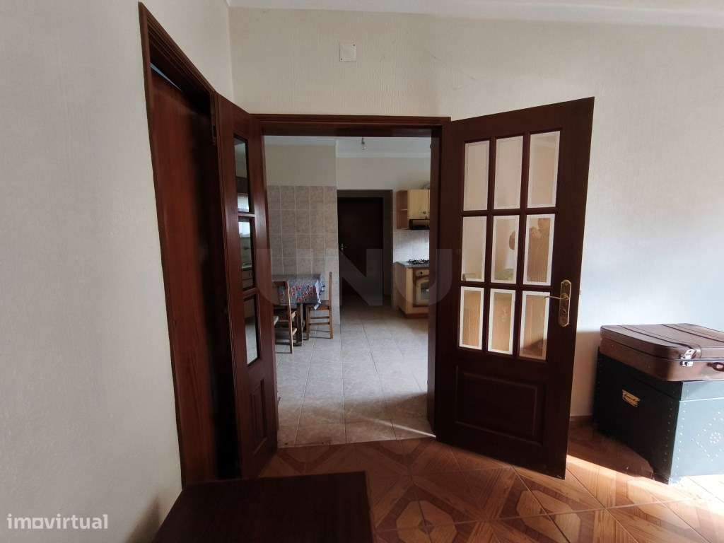 Moradia acolhedora, em aldeia tranquila e pronta a habitar-10