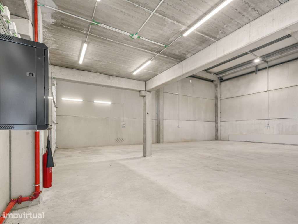 Armazém em rentabilidade à venda , Quinta de Matos-6