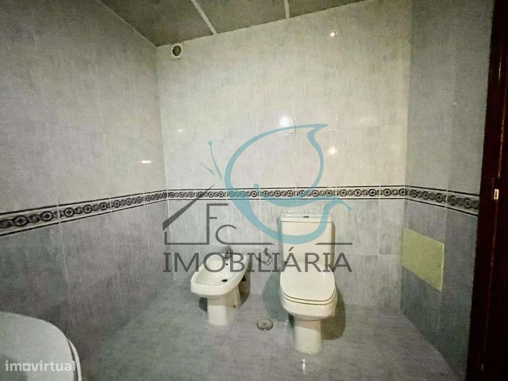 Excelente Apartamento T3 em Setúbal-17