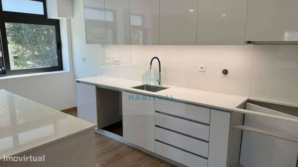 APARTAMENTO T2 DUPLEX NO CENTRO HISTÓRICO DE VIANA DO CASTELO - Grande imagem: 3/16