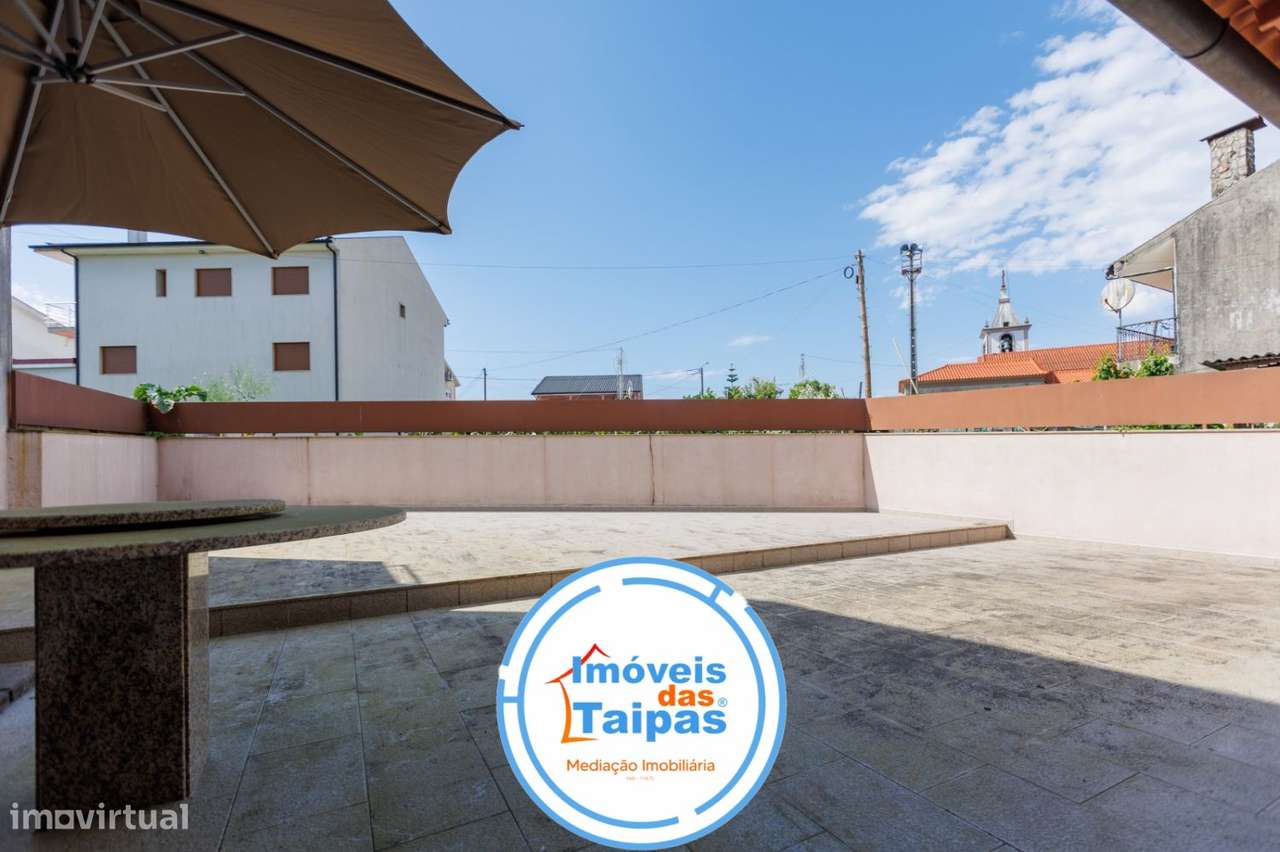 Vende-se Moradia em Barco - Guimarães-46