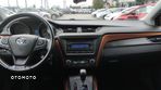 Toyota Avensis 2.0 Premium MS - 13