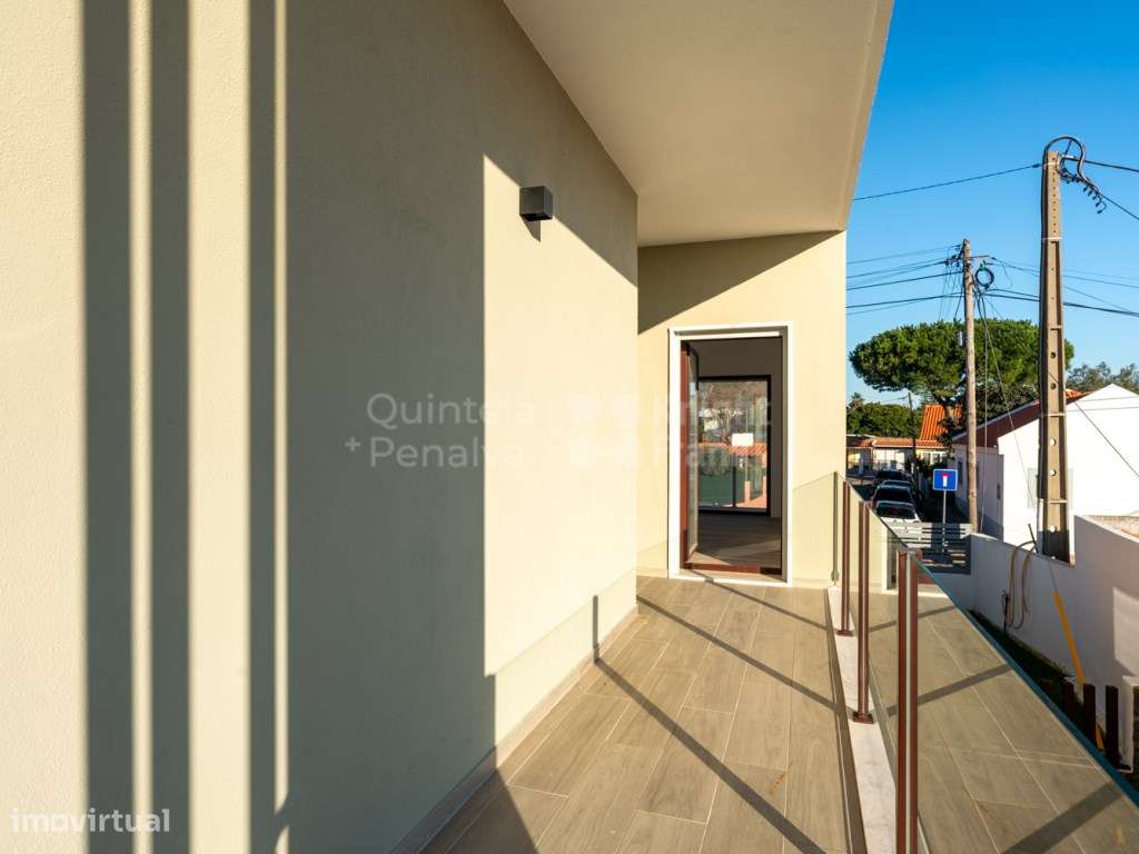 Moradia T4 com jardim, piscina e garagem em Birre-22