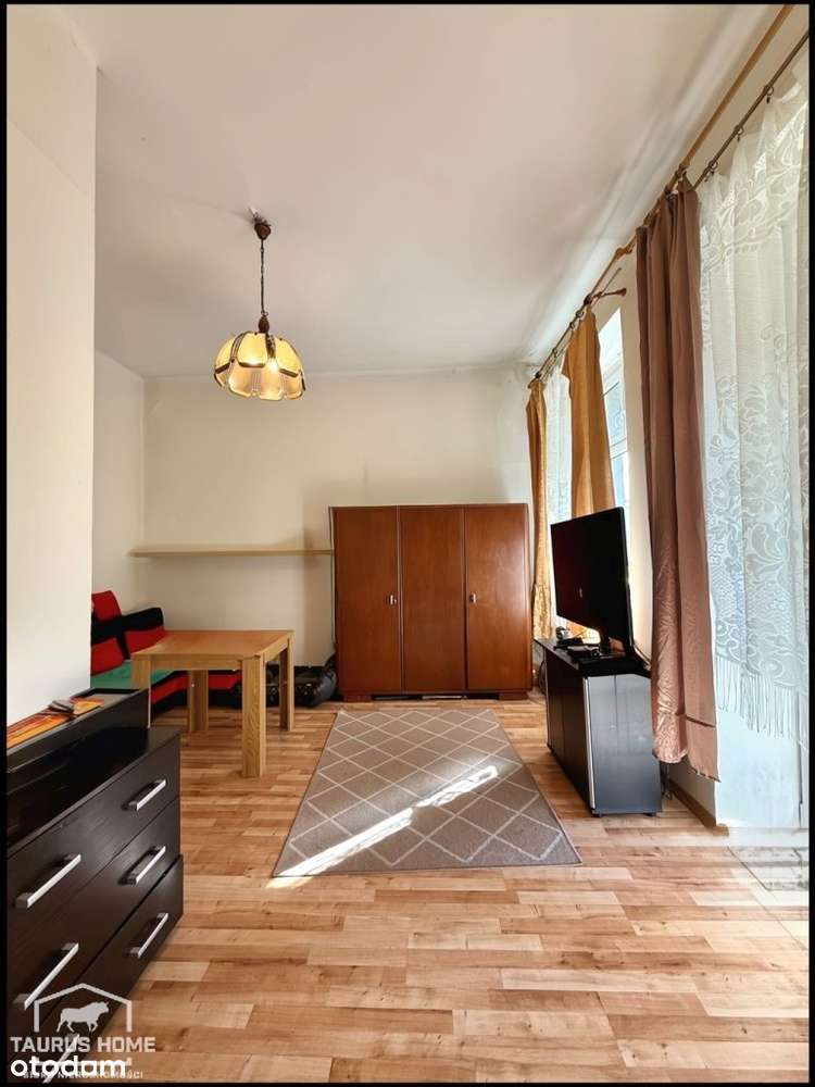 M3 Przy Uniwersytecie Śląskim- Ul. Szpaków.-8