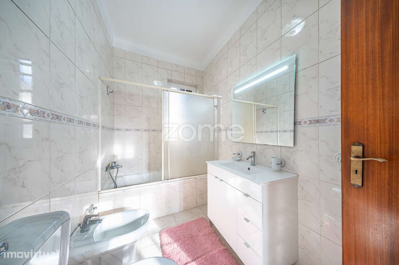 Moradia T3 com lote terreno 1468 m2 em Ponte da Barca-15