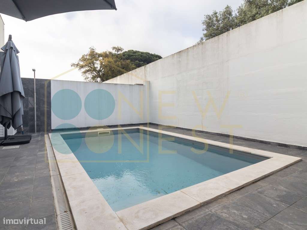 Moradia T4 com piscina e garagem nas Manteigadas | Setúbal-44