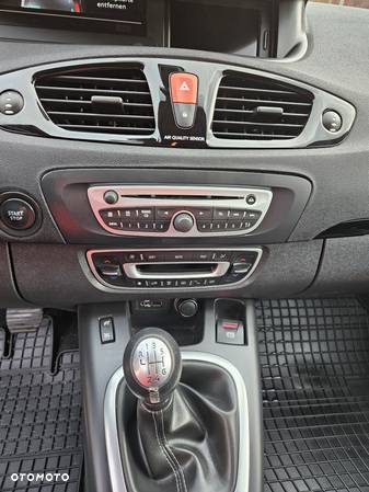Renault Scenic ENERGY dCi 130 Euro 6 S&S Bose Edition - 12