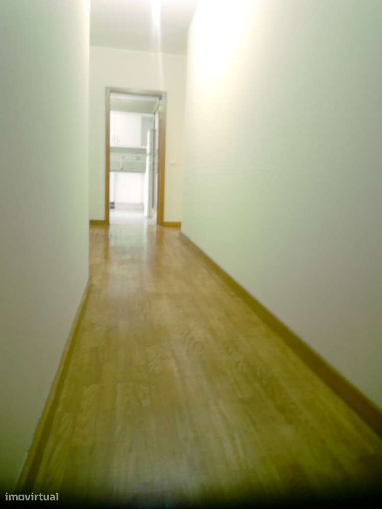 Apartamento T2 c/Lug de garagem - Gondomar, DºBrasas-5