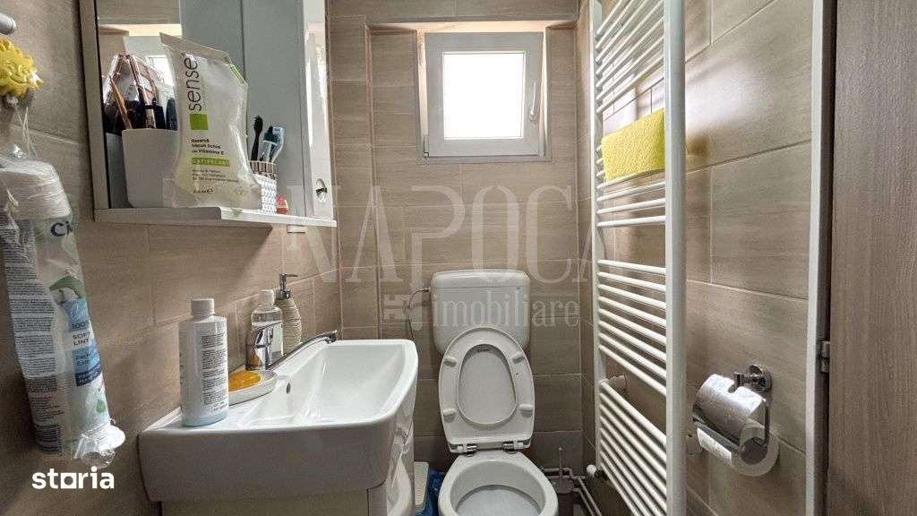 Casa 8 camere de vanzare in Floresti - Imagine principală: 5/9