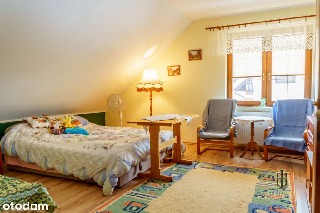 Dom z osobnym mieszkaniem-11